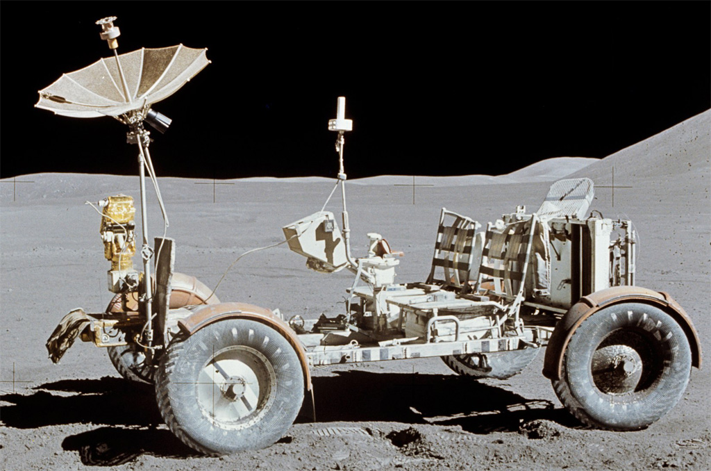 https://www.historylink.org/Content/Media/Photos/Large/Boeing_Lunar_Rover_8-2-1971.jpg