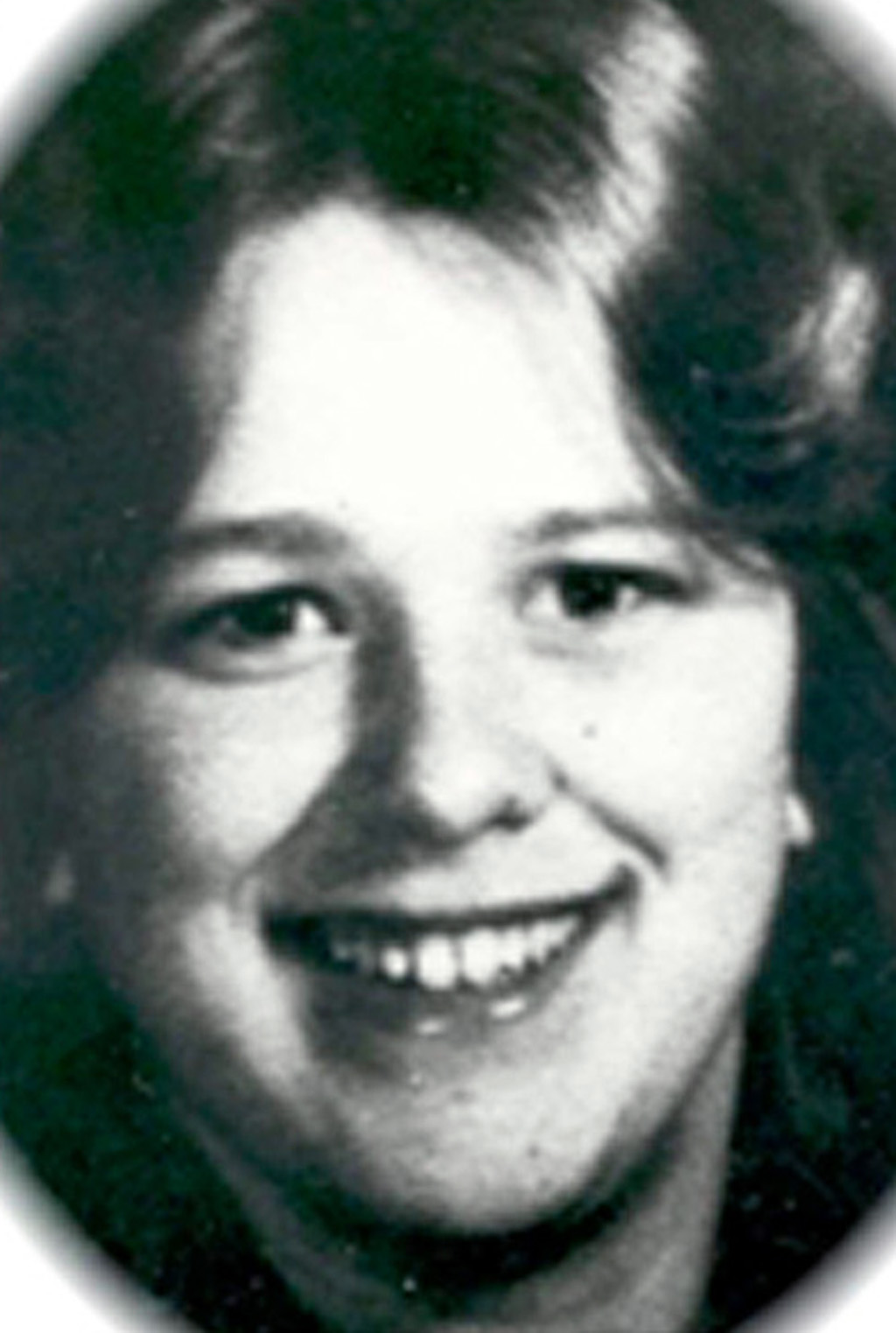 Boys discover body of Green River killer victim Wendy Lee Coffield, age 16,  on July 15, 1982. 